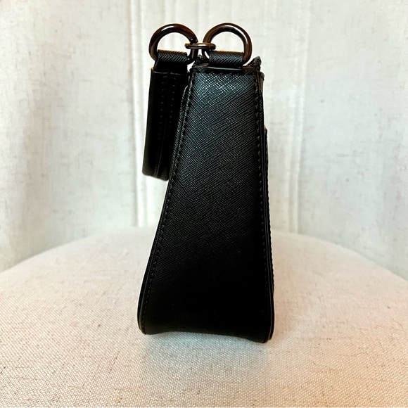 Calvin Klein small shoulder bag - Picture 6 of 9